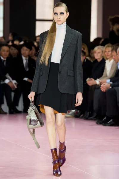 Look 4